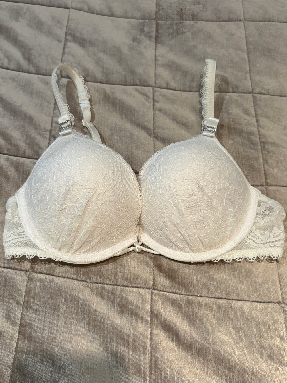 Victoria's Secret I Do Lace Push-Up Bra in Ivory White 32 B